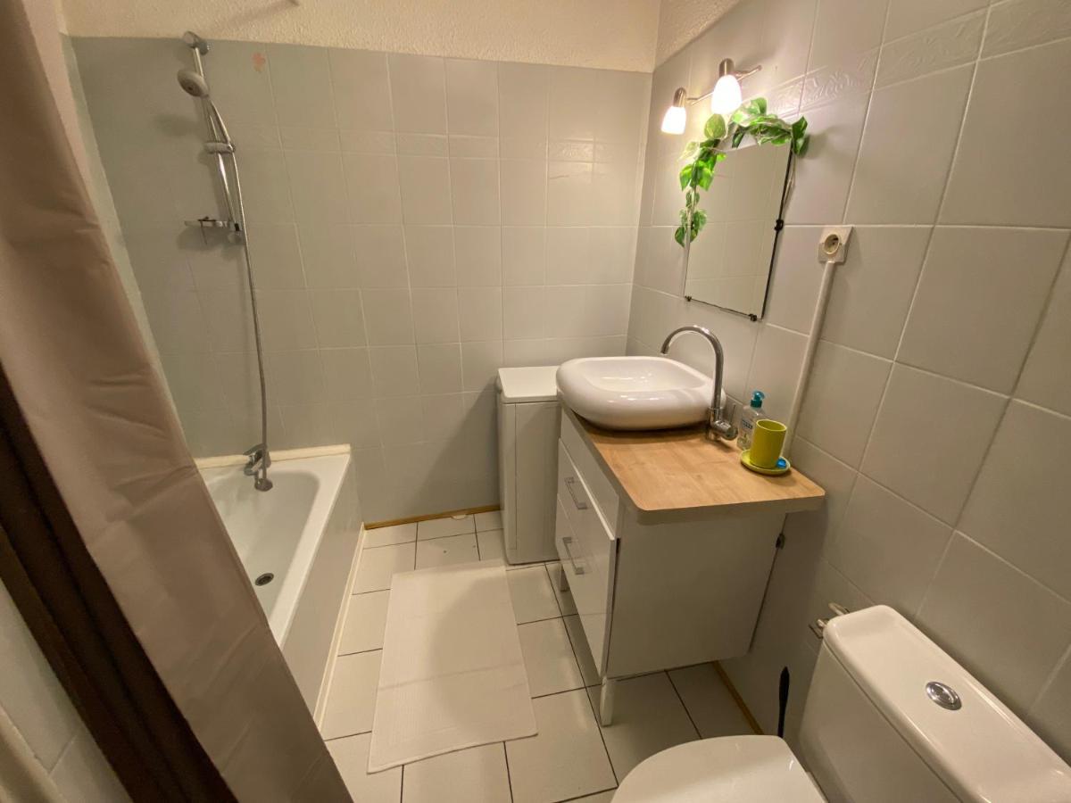 Au Pied De La Cite, T3 Au Calme Apartamento Carcassonne Exterior foto